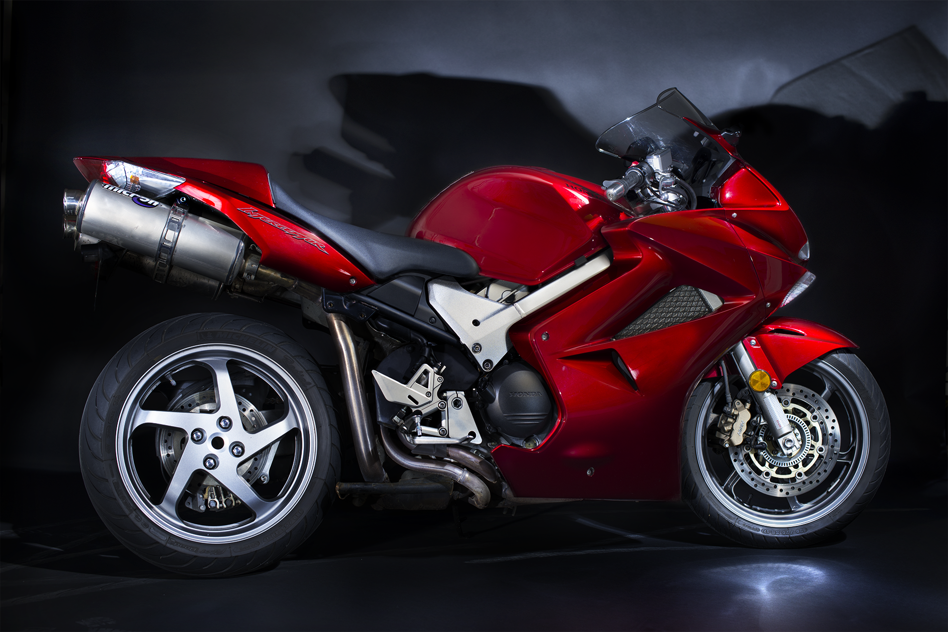 Studio photograph: Honda VFR